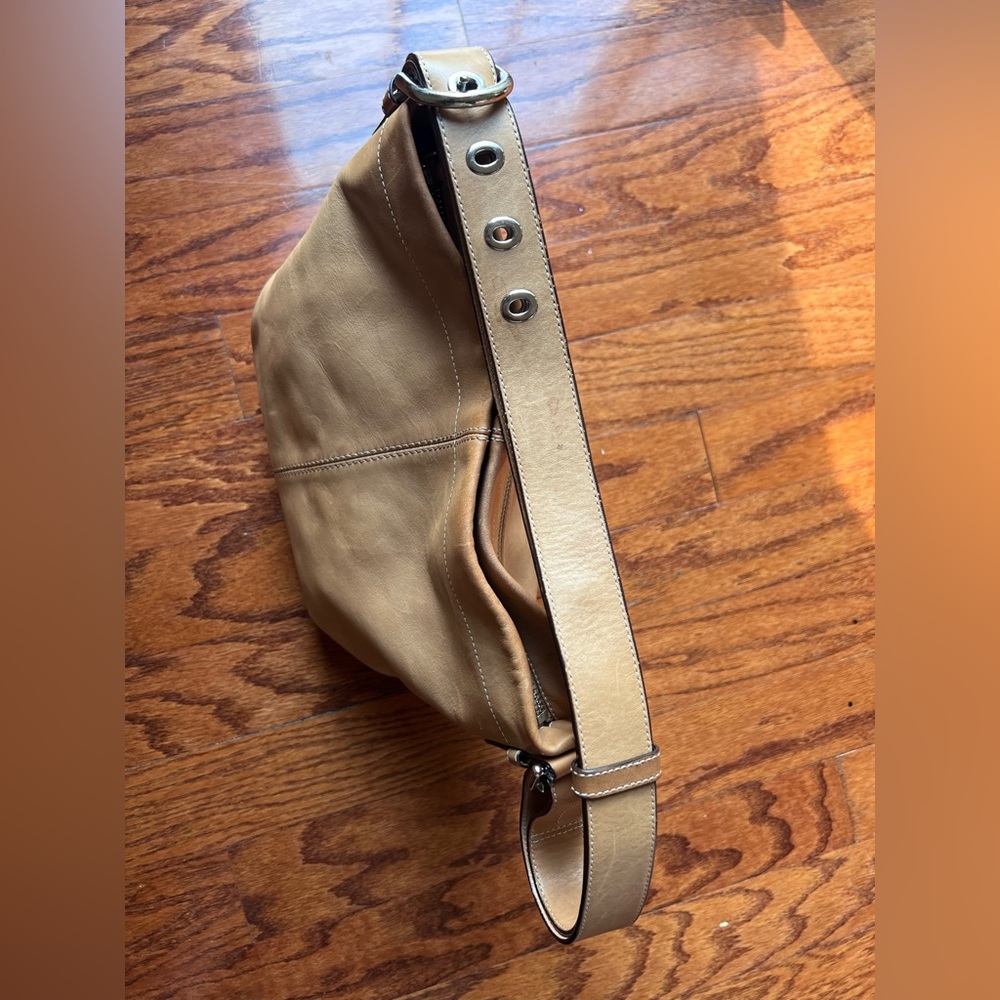 Coach Tan Leather Shoulder Bag - Picture 6 of 9